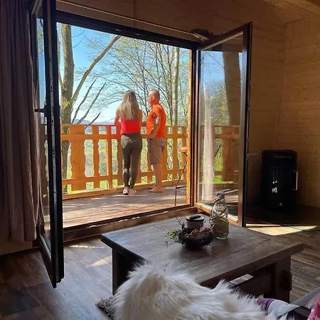 Treehouse Lodge