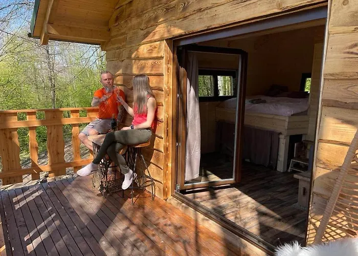 Lodge Treehouse *